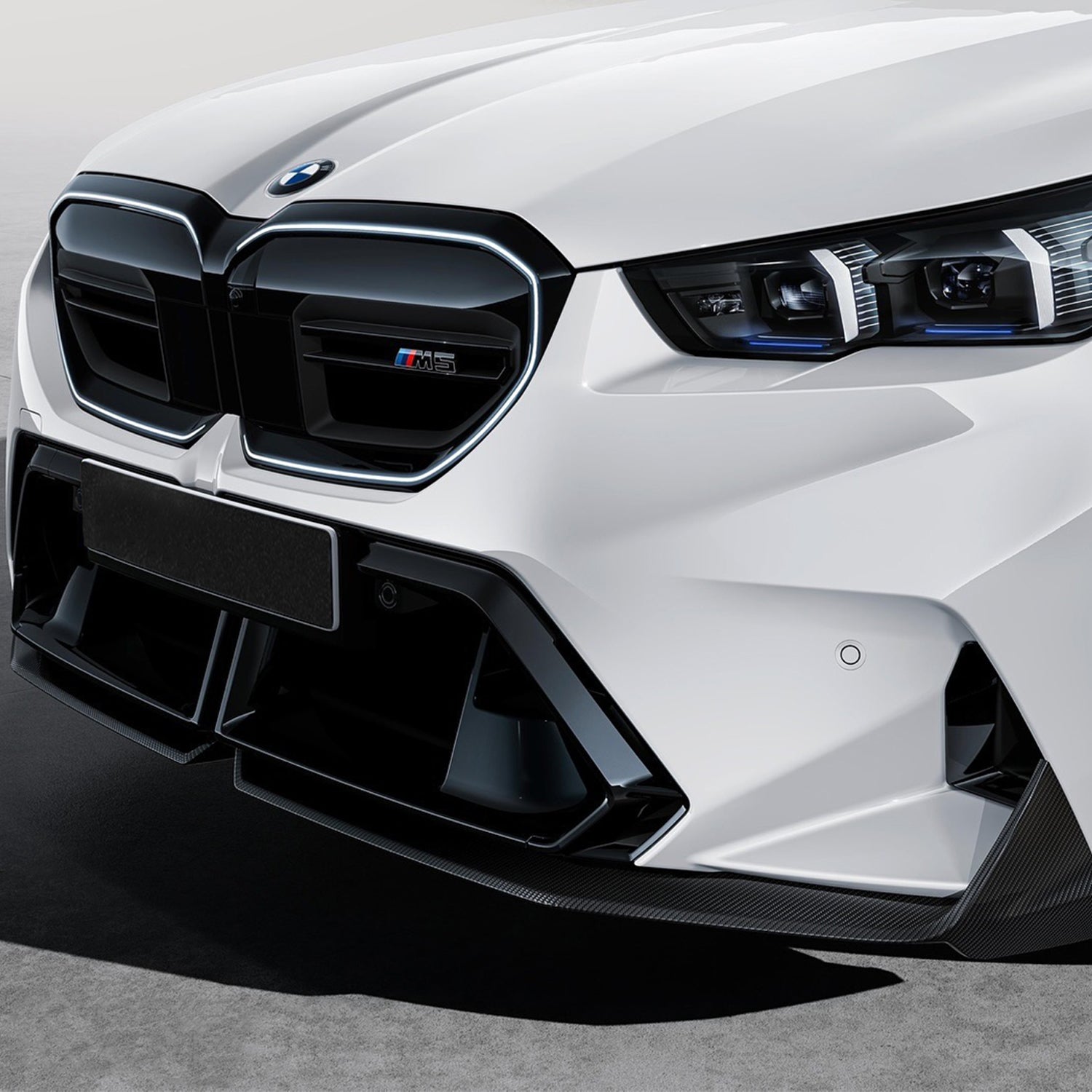 MHC LDN BMW G90 & G99 M5 Carbon  Fibre Performance Style Front Splitter